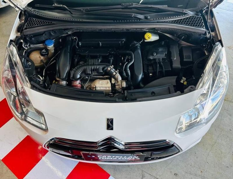 Citroen DS3 1.6 THP GASOLINA MANUAL 2012/2013 CASTELLAN E TOMAZONI MOTORS CAXIAS DO SUL / Carros no Vale