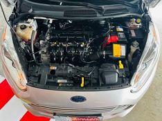 Ford FIESTA 1.6 SE SEDAN 16V FLEX 4P POWERSHIFT 2014/2014 CASTELLAN E TOMAZONI MOTORS CAXIAS DO SUL / Carros no Vale
