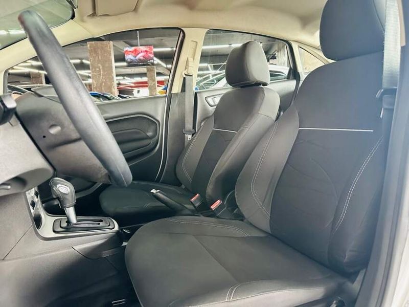 Ford FIESTA 1.6 SE SEDAN 16V FLEX 4P POWERSHIFT 2014/2014 CASTELLAN E TOMAZONI MOTORS CAXIAS DO SUL / Carros no Vale