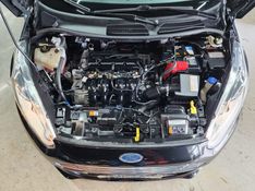 Ford FIESTA 1.6 TITANIUM HATCH 16V FLEX 4P POWERSHIFT 2017/2017 CASTELLAN E TOMAZONI MOTORS CAXIAS DO SUL / Carros no Vale