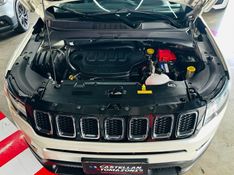 JEEP COMPASS 2.0 16V FLEX LONGITUDE AUTOMÁTICO 2018/2018 CASTELLAN E TOMAZONI MOTORS CAXIAS DO SUL / Carros no Vale
