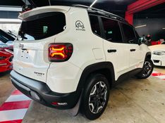 JEEP RENEGADE 1.3 T270 TURBO FLEX SPORT ALTITUDE AT6 2025/2025 CASTELLAN E TOMAZONI MOTORS CAXIAS DO SUL / Carros no Vale