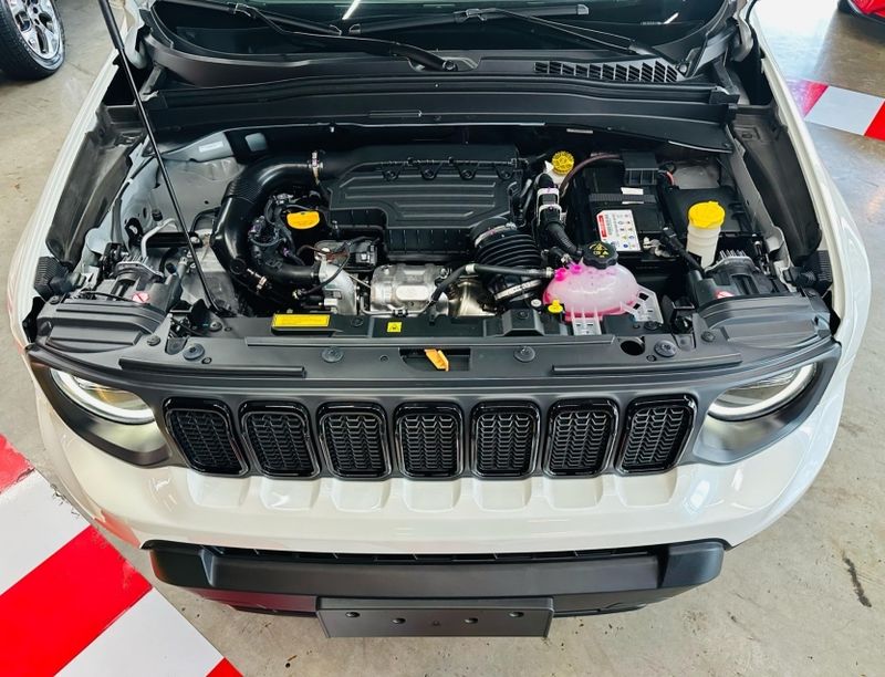 JEEP RENEGADE 1.3 T270 TURBO FLEX SPORT ALTITUDE AT6 2025/2025 CASTELLAN E TOMAZONI MOTORS CAXIAS DO SUL / Carros no Vale