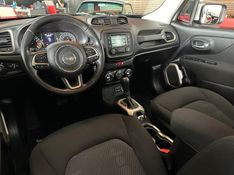 JEEP RENEGADE 1.8 16V FLEX 4P AUTOMÁTICO 2015/2016 CASTELLAN E TOMAZONI MOTORS CAXIAS DO SUL / Carros no Vale