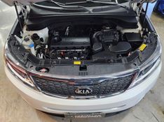 KIA SORENTO 2.4 S.263 4X2 16V GASOLINA 4P AUTOMÁTICO 2013/2014 CASTELLAN E TOMAZONI MOTORS CAXIAS DO SUL / Carros no Vale