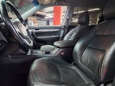 KIA SORENTO 2.4 S.263 4X2 16V GASOLINA 4P AUTOMÁTICO 2013/2014 CASTELLAN E TOMAZONI MOTORS CAXIAS DO SUL / Carros no Vale