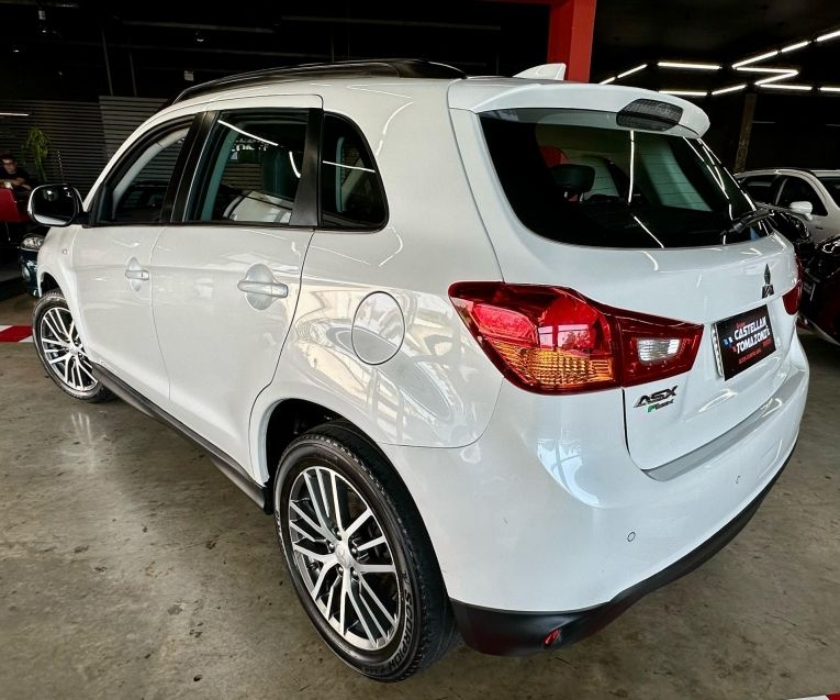 Mitsubishi ASX 2.0 4X2 16V FLEX 4P AUTOMÁTICO 2017/2018 CASTELLAN E TOMAZONI MOTORS CAXIAS DO SUL / Carros no Vale
