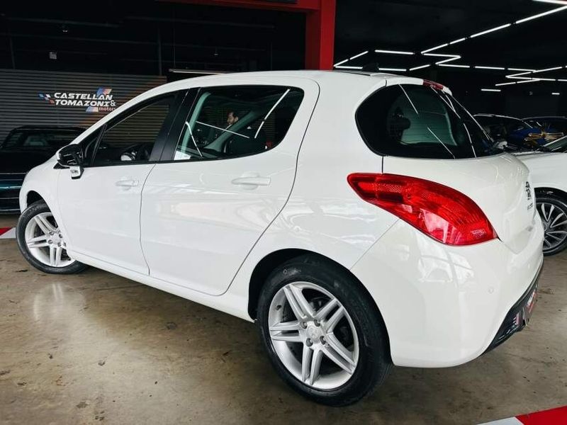 Peugeot 308 2.0 ALLURE 16V FLEX 4P AUTOMÁTICO 2014/2014 CASTELLAN E TOMAZONI MOTORS CAXIAS DO SUL / Carros no Vale