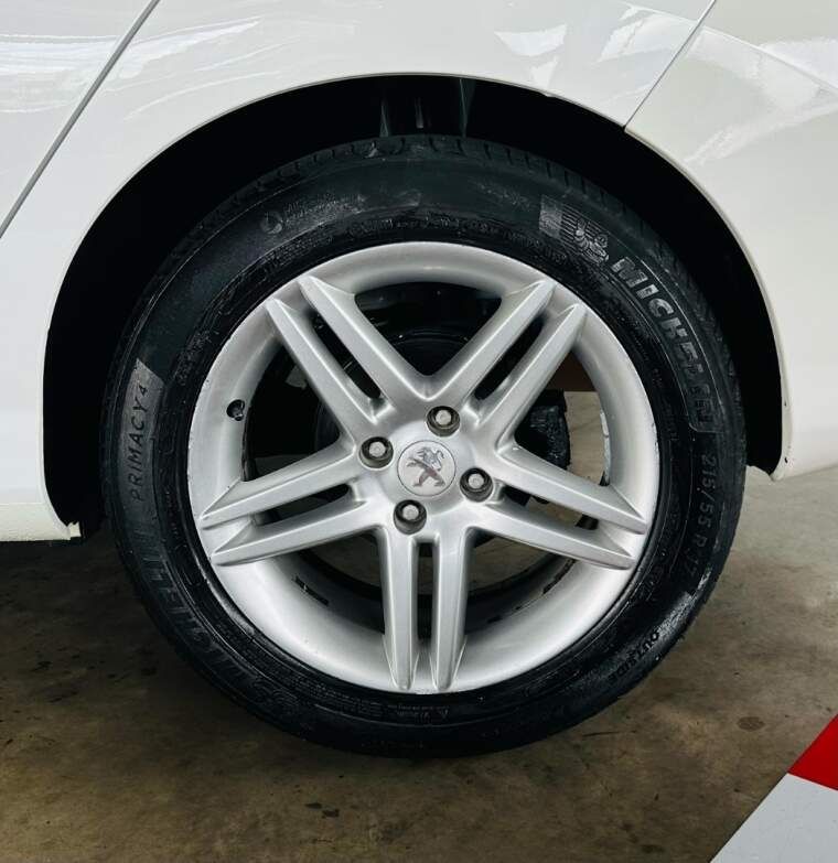 Peugeot 308 2.0 ALLURE 16V FLEX 4P AUTOMÁTICO 2014/2014 CASTELLAN E TOMAZONI MOTORS CAXIAS DO SUL / Carros no Vale