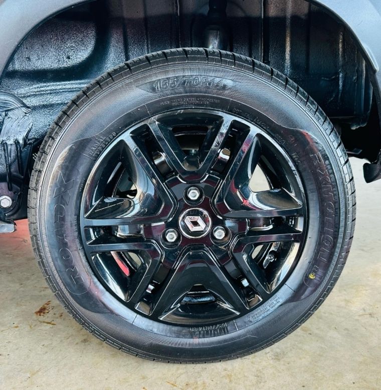 Renault KWID 1.0 12V SCE FLEX OUTSIDER MANUAL 2019/2020 CASTELLAN E TOMAZONI MOTORS CAXIAS DO SUL / Carros no Vale