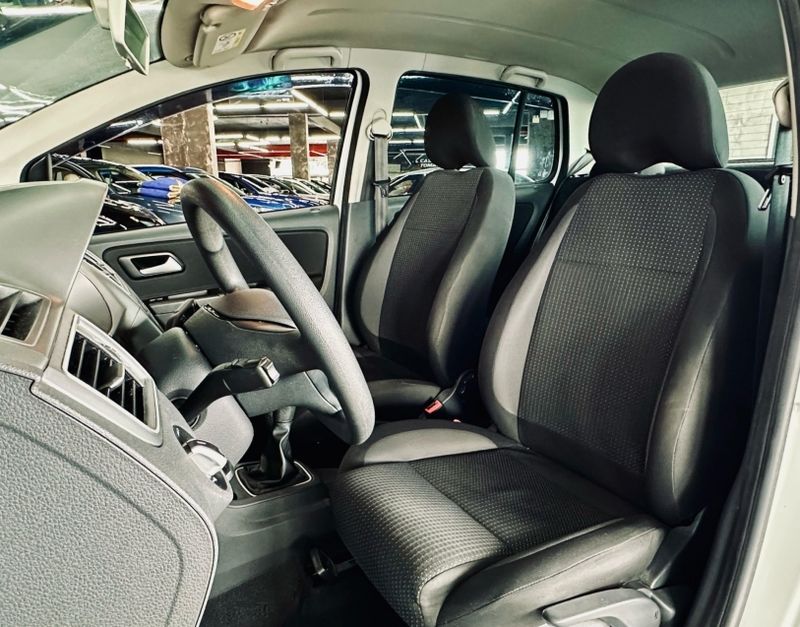 Volkswagen FOX 1.6 MSI TOTAL FLEX CONNECT 4P MANUAL 2019/2020 CASTELLAN E TOMAZONI MOTORS CAXIAS DO SUL / Carros no Vale
