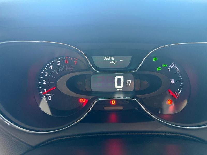 Renault CAPTUR 2.0 16V HI-FLEX INTENSE AUTOMÁTICO 2017/2018 DRSUL SEMINOVOS CAXIAS DO SUL – LAJEADO – SANTA CRUZ DO SUL / Carros no Vale