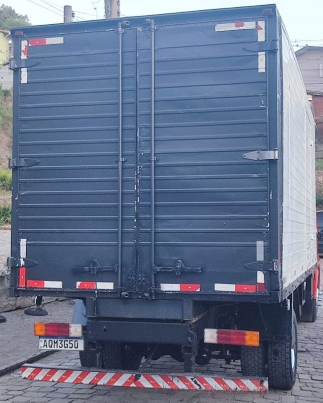 Agrale 9200 Turbo Baú 2008/2008 CAMINHÕES & CAMIONETAS PASSO FUNDO / Carros no Vale
