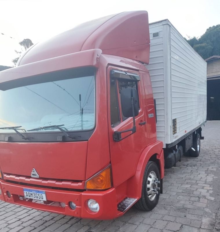 Agrale 9200 Turbo Baú 2008/2008 CAMINHÕES & CAMIONETAS PASSO FUNDO / Carros no Vale
