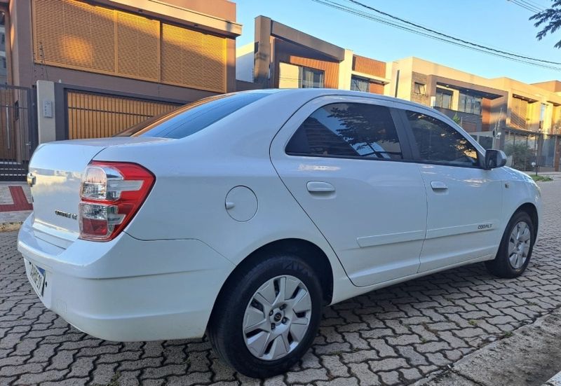 Chevrolet COBALT 1.4 SFI LT 8V FLEX 4P MANUAL 2012/2013 CAMINHÕES & CAMIONETAS PASSO FUNDO / Carros no Vale