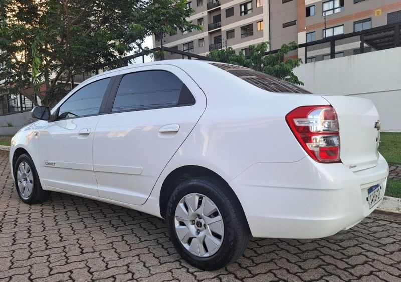 Chevrolet COBALT 1.4 SFI LT 8V FLEX 4P MANUAL 2012/2013 CAMINHÕES & CAMIONETAS PASSO FUNDO / Carros no Vale
