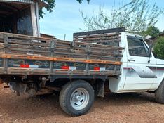 Chevrolet D20 4.0 CUSTOM DE LUXE CS 8V DIESEL 2P MANUAL 1987/1987 CAMINHÕES & CAMIONETAS PASSO FUNDO / Carros no Vale