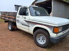 Chevrolet D20 4.0 CUSTOM DE LUXE CS 8V DIESEL 2P MANUAL 1987/1987 CAMINHÕES & CAMIONETAS PASSO FUNDO / Carros no Vale