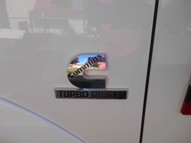 Dodge RAM 6.7 2500 LARAMIE 4X4 CD I6 TURBO DIESEL 4P AUTOMÁTICO 2012/2012 CAMINHÕES & CAMIONETAS PASSO FUNDO / Carros no Vale