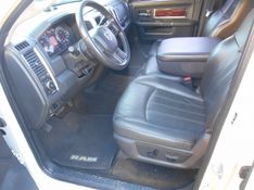 Dodge RAM 6.7 2500 LARAMIE 4X4 CD I6 TURBO DIESEL 4P AUTOMÁTICO 2012/2012 CAMINHÕES & CAMIONETAS PASSO FUNDO / Carros no Vale