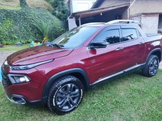 Fiat TORO 2.0 16V TURBO DIESEL VOLCANO 4WD AT9 2016/2017 CAMINHÕES & CAMIONETAS PASSO FUNDO / Carros no Vale