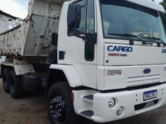 Ford Cargo 2422 CARGO 2422 E 3-Eixos Caçamba 2006/2006 CAMINHÕES & CAMIONETAS PASSO FUNDO / Carros no Vale