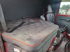 Ford Cargo 2422 E 3-Eixos Leito Caçamba 2004/2004 CAMINHÕES & CAMIONETAS PASSO FUNDO / Carros no Vale