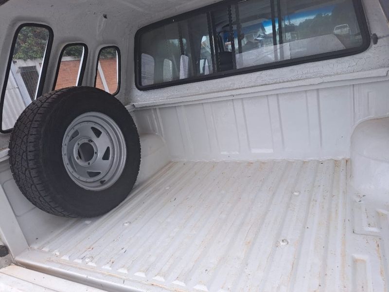 Ford F-1000 3.9 WALK CD 8V DIESEL 2P MANUAL 1995/1995 CAMINHÕES & CAMIONETAS PASSO FUNDO / Carros no Vale
