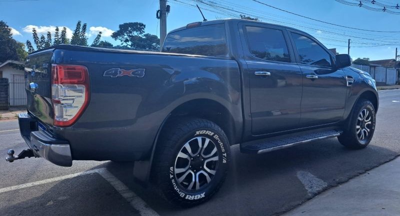 Ford RANGER 3.2 XLT 4X4 CD 20V DIESEL 4P AUTOMÁTICO 2019/2020 CAMINHÕES & CAMIONETAS PASSO FUNDO / Carros no Vale