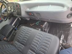 Mercedes-Benz 1215 C Caçamba 1999/1999 CAMINHÕES & CAMIONETAS PASSO FUNDO / Carros no Vale