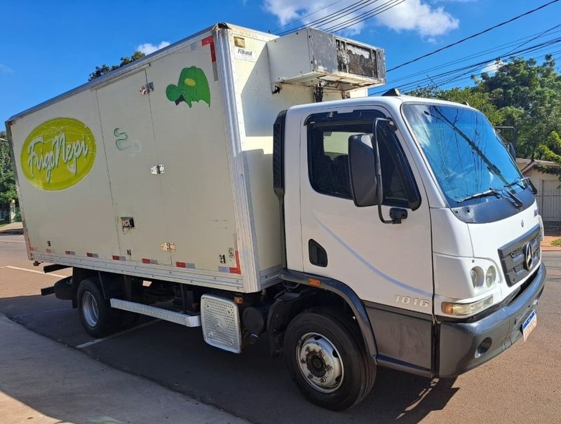 Mercedes-Benz Accelo 1016 Câmara Fria (E5) 2012/2012 CAMINHÕES & CAMIONETAS PASSO FUNDO / Carros no Vale