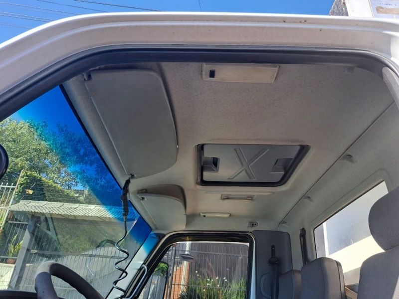 Mercedes-Benz Accelo 1016 Câmara Fria (E5) 2012/2012 CAMINHÕES & CAMIONETAS PASSO FUNDO / Carros no Vale