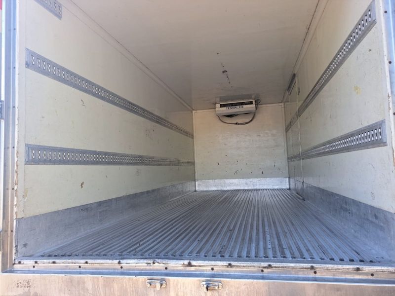 Mercedes-Benz Accelo 1016 Câmara Fria (E5) 2012/2012 CAMINHÕES & CAMIONETAS PASSO FUNDO / Carros no Vale