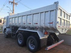 Mercedes-Benz Atego 2425 3-Eixos Caçamba 2011/2011 CAMINHÕES & CAMIONETAS PASSO FUNDO / Carros no Vale