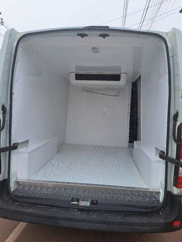 Renault MASTER 2.3 DCI DIESEL GRAND FURGÃO L2H2 3P MANUAL 2017/2018 CAMINHÕES & CAMIONETAS PASSO FUNDO / Carros no Vale