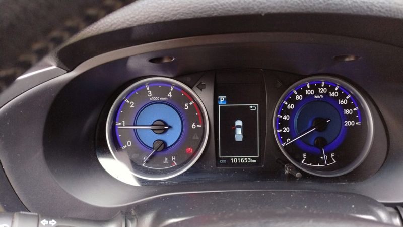 Toyota HILUX 2.8 SRV 4X4 CD 16V DIESEL 4P AUTOMÁTICO 2019/2020 CAMINHÕES & CAMIONETAS PASSO FUNDO / Carros no Vale