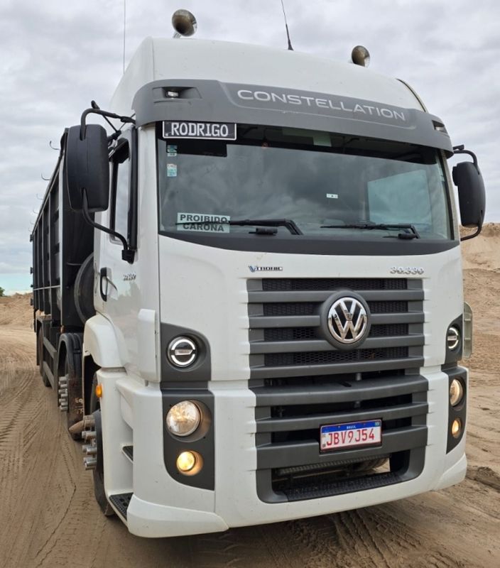 Volkswagen 30-330 Constellation 8×2 Caçamba 2022/2023 CAMINHÕES & CAMIONETAS PASSO FUNDO / Carros no Vale