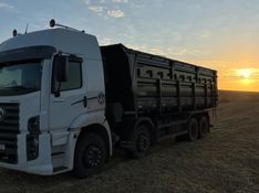 Volkswagen 30-330 Constellation 8×2 Caçamba 2022/2023 CAMINHÕES & CAMIONETAS PASSO FUNDO / Carros no Vale