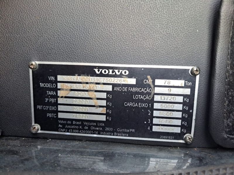 Volvo FH 440 6×4 2p 2009/2009 CAMINHÕES & CAMIONETAS PASSO FUNDO / Carros no Vale