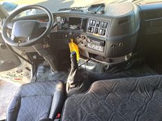 Volvo FH 440 6×4 2p 2009/2009 CAMINHÕES & CAMIONETAS PASSO FUNDO / Carros no Vale