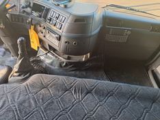 Volvo FH 440 6×4 2p 2009/2009 CAMINHÕES & CAMIONETAS PASSO FUNDO / Carros no Vale