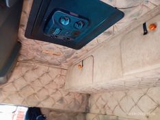 Volvo FH12 380 FH-12 380 6×2 2p (diesel) 2004/2004 CAMINHÕES & CAMIONETAS PASSO FUNDO / Carros no Vale