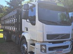Volvo VM 270 6×2 2p (E5) Chassi 2013/2013 CAMINHÕES & CAMIONETAS PASSO FUNDO / Carros no Vale