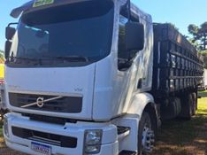 Volvo VM 270 6×2 2p (E5) Chassi 2013/2013 CAMINHÕES & CAMIONETAS PASSO FUNDO / Carros no Vale