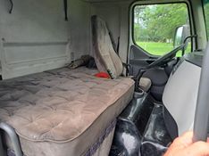 Volvo VM 270 6×2 2p (E5) Chassi 2013/2013 CAMINHÕES & CAMIONETAS PASSO FUNDO / Carros no Vale