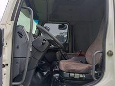 Volvo VM 270 6×2 2p (E5) Chassi 2013/2013 CAMINHÕES & CAMIONETAS PASSO FUNDO / Carros no Vale