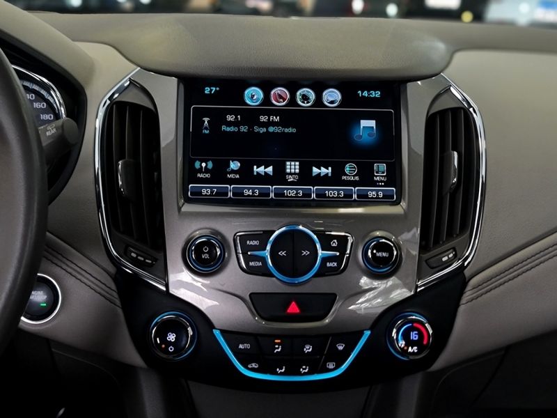 Chevrolet CRUZE 1.4 TURBO SPORT6 LTZ 16V FLEX 4P AUTOMÁTICO 2016/2017 CARRO DEZ NOVO HAMBURGO / Carros no Vale