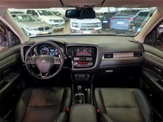 Mitsubishi OUTLANDER 2.0 MIVEC GASOLINA HPE AUTOMÁTICO 2019/2019 CARRO DEZ NOVO HAMBURGO / Carros no Vale