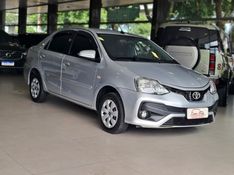 Toyota ETIOS 1.5 XS SEDAN 16V FLEX 4P MANUAL 2017/2018 CARRO DEZ NOVO HAMBURGO / Carros no Vale