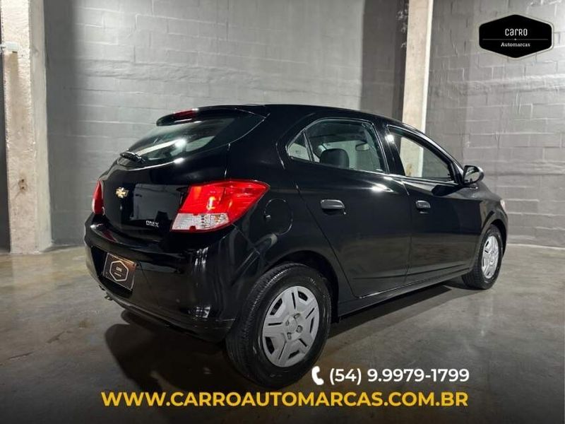 Chevrolet ONIX 1.0 MPFI JOY 8V FLEX 4P MANUAL 2017/2017 CARRO AUTOMARCAS CAXIAS DO SUL / Carros no Vale